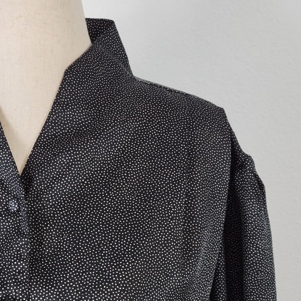 OSCAR DE LA RENTA mini dot print  button down blouse black Sz 12 - Picture 3 of 8